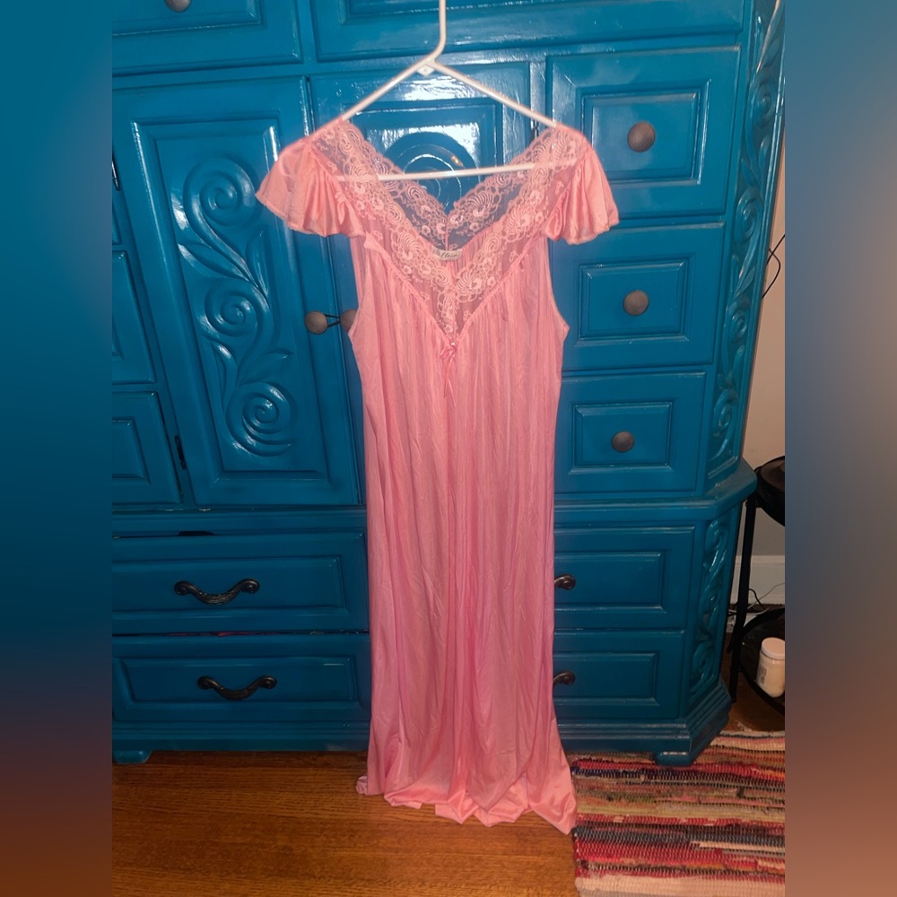 🌸VINTAGE 80’s Full Length Pink Nightgown 🌸 - Picture 9 of 12